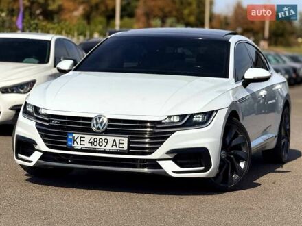 Білий Фольксваген Arteon, об'ємом двигуна 1.98 л та пробігом 87 тис. км за 24900 $, фото 1 на Automoto.ua