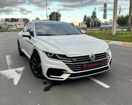 Белый Фольксваген Arteon, объемом двигателя 1.98 л и пробегом 46 тыс. км за 23900 $, фото 1 на Automoto.ua