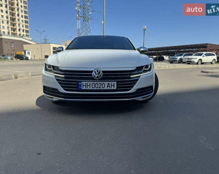 Белый Фольксваген Arteon, объемом двигателя 1.97 л и пробегом 58 тыс. км за 29000 $, фото 1 на Automoto.ua