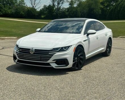 Белый Фольксваген Arteon, объемом двигателя 2 л и пробегом 38 тыс. км за 19100 $, фото 1 на Automoto.ua