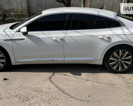 Білий Фольксваген Arteon, об'ємом двигуна 1.97 л та пробігом 98 тис. км за 26500 $, фото 1 на Automoto.ua