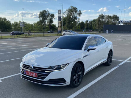 Білий Фольксваген Arteon, об'ємом двигуна 1.97 л та пробігом 97 тис. км за 27900 $, фото 1 на Automoto.ua