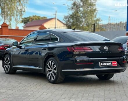 Черный Фольксваген Arteon, объемом двигателя 2 л и пробегом 226 тыс. км за 25990 $, фото 5 на Automoto.ua