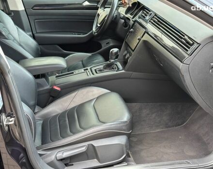 Черный Фольксваген Arteon, объемом двигателя 2 л и пробегом 226 тыс. км за 25990 $, фото 28 на Automoto.ua