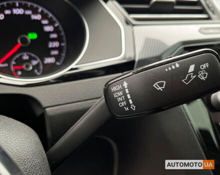 Черный Фольксваген Arteon, объемом двигателя 2 л и пробегом 223 тыс. км за 24999 $, фото 20 на Automoto.ua