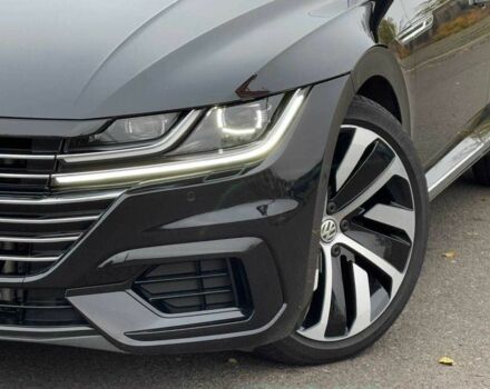 Черный Фольксваген Arteon, объемом двигателя 0 л и пробегом 117 тыс. км за 26000 $, фото 1 на Automoto.ua