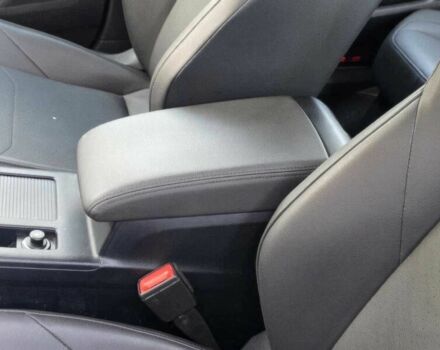 Черный Фольксваген Arteon, объемом двигателя 2 л и пробегом 12 тыс. км за 18700 $, фото 9 на Automoto.ua