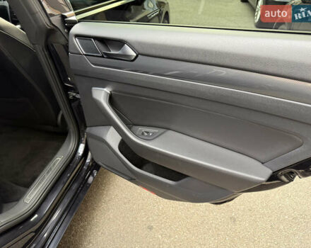 Черный Фольксваген Arteon, объемом двигателя 1.98 л и пробегом 173 тыс. км за 22900 $, фото 21 на Automoto.ua