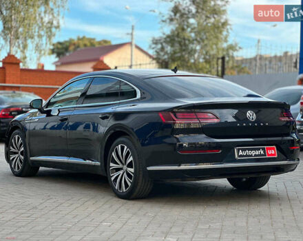 Черный Фольксваген Arteon, объемом двигателя 2 л и пробегом 226 тыс. км за 25990 $, фото 5 на Automoto.ua