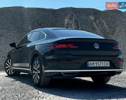 Черный Фольксваген Arteon, объемом двигателя 1.98 л и пробегом 241 тыс. км за 21800 $, фото 6 на Automoto.ua