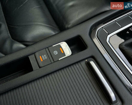 Черный Фольксваген Arteon, объемом двигателя 2 л и пробегом 226 тыс. км за 25990 $, фото 32 на Automoto.ua