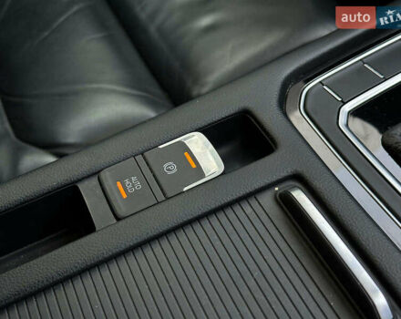 Черный Фольксваген Arteon, объемом двигателя 2 л и пробегом 226 тыс. км за 25990 $, фото 33 на Automoto.ua