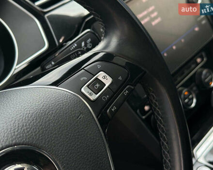 Черный Фольксваген Arteon, объемом двигателя 2 л и пробегом 226 тыс. км за 25990 $, фото 17 на Automoto.ua