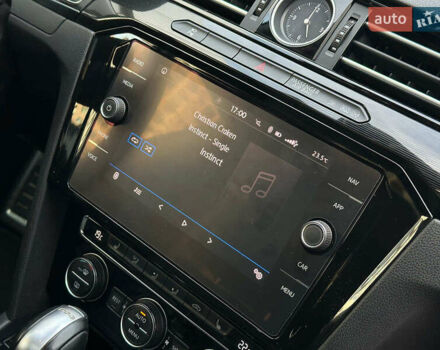 Черный Фольксваген Arteon, объемом двигателя 2 л и пробегом 226 тыс. км за 25990 $, фото 35 на Automoto.ua