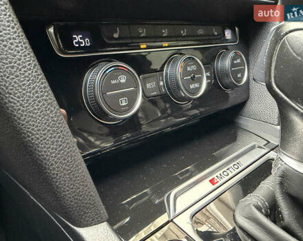 Черный Фольксваген Arteon, объемом двигателя 1.98 л и пробегом 173 тыс. км за 22900 $, фото 15 на Automoto.ua