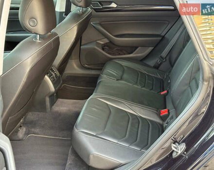 Черный Фольксваген Arteon, объемом двигателя 2 л и пробегом 226 тыс. км за 25990 $, фото 18 на Automoto.ua