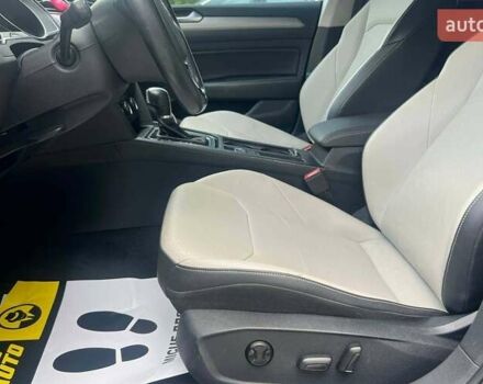 Черный Фольксваген Arteon, объемом двигателя 1.98 л и пробегом 68 тыс. км за 25500 $, фото 10 на Automoto.ua