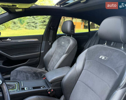 Черный Фольксваген Arteon, объемом двигателя 1.98 л и пробегом 204 тыс. км за 25999 $, фото 31 на Automoto.ua