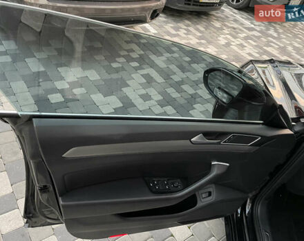 Фольксваген Arteon 2018 в Надворной на Automoto.ua Черный Фольксваген Arteon, объемом двигателя 1.97 л и пробегом 71 тыс. км за 24990 $, фото 16 на Automoto.ua