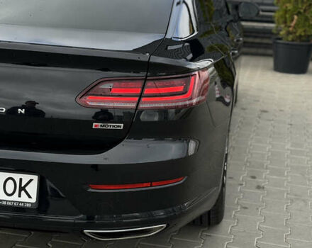 Чорний Фольксваген Arteon, об'ємом двигуна 1.98 л та пробігом 40 тис. км за 21799 $, фото 10 на Automoto.ua