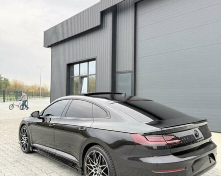 Фольксваген Arteon 2018 у Дубно на Automoto.ua Чорний Фольксваген Arteon, об'ємом двигуна 1.97 л та пробігом 126 тис. км за 29600 $, фото 7 на Automoto.ua
