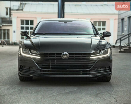 Черный Фольксваген Arteon, объемом двигателя 1.97 л и пробегом 154 тыс. км за 22300 $, фото 3 на Automoto.ua
