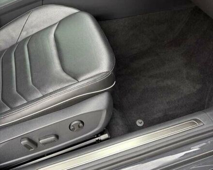 Черный Фольксваген Arteon, объемом двигателя 1.98 л и пробегом 107 тыс. км за 29000 $, фото 43 на Automoto.ua