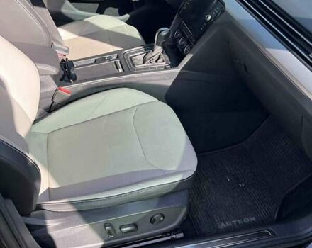 Черный Фольксваген Arteon, объемом двигателя 2 л и пробегом 85 тыс. км за 20920 $, фото 12 на Automoto.ua