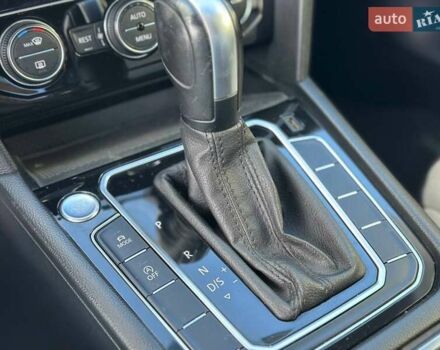 Черный Фольксваген Arteon, объемом двигателя 1.98 л и пробегом 120 тыс. км за 28000 $, фото 43 на Automoto.ua