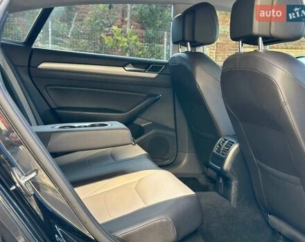 Черный Фольксваген Arteon, объемом двигателя 1.98 л и пробегом 120 тыс. км за 28000 $, фото 42 на Automoto.ua