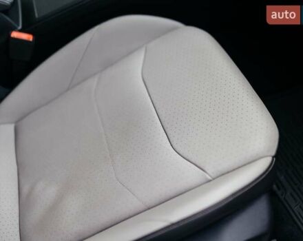 Черный Фольксваген Arteon, объемом двигателя 1.98 л и пробегом 120 тыс. км за 25999 $, фото 17 на Automoto.ua