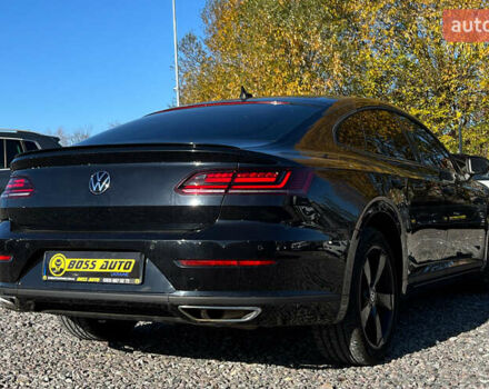 Черный Фольксваген Arteon, объемом двигателя 2 л и пробегом 22 тыс. км за 26800 $, фото 5 на Automoto.ua