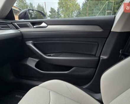 Черный Фольксваген Arteon, объемом двигателя 2 л и пробегом 120 тыс. км за 26900 $, фото 40 на Automoto.ua