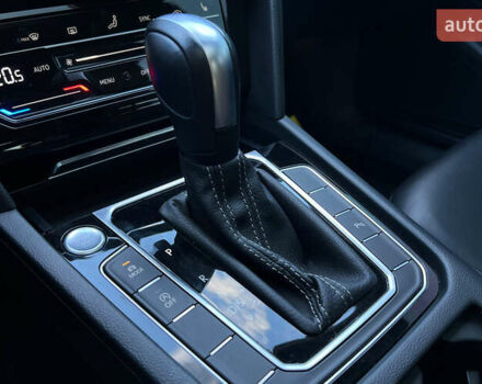 Черный Фольксваген Arteon, объемом двигателя 2 л и пробегом 22 тыс. км за 26800 $, фото 16 на Automoto.ua