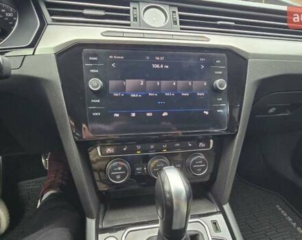 Черный Фольксваген Arteon, объемом двигателя 2 л и пробегом 120 тыс. км за 26900 $, фото 43 на Automoto.ua