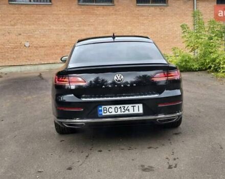 Черный Фольксваген Arteon, объемом двигателя 2 л и пробегом 120 тыс. км за 26900 $, фото 2 на Automoto.ua