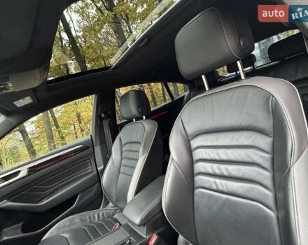 Черный Фольксваген Arteon, объемом двигателя 1.98 л и пробегом 35 тыс. км за 33500 $, фото 16 на Automoto.ua