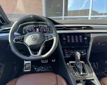 Черный Фольксваген Arteon, объемом двигателя 2 л и пробегом 19 тыс. км за 13600 $, фото 9 на Automoto.ua