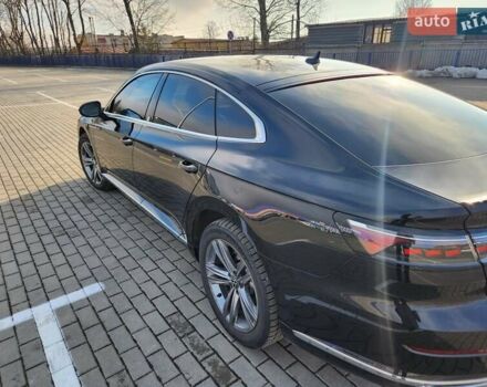 Черный Фольксваген Arteon, объемом двигателя 1.98 л и пробегом 9 тыс. км за 55555 $, фото 2 на Automoto.ua