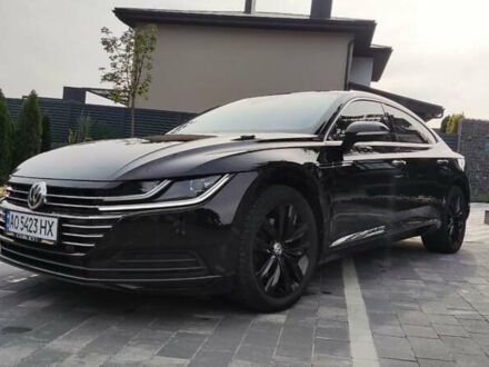 Черный Фольксваген Arteon, объемом двигателя 2 л и пробегом 215 тыс. км за 27500 $, фото 1 на Automoto.ua