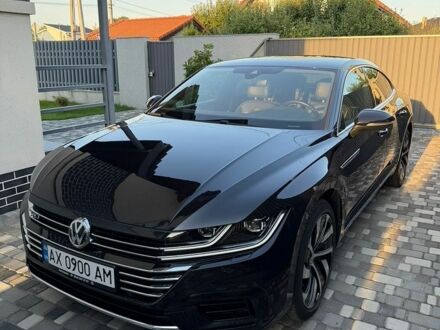 Черный Фольксваген Arteon, объемом двигателя 1.98 л и пробегом 62 тыс. км за 28700 $, фото 1 на Automoto.ua