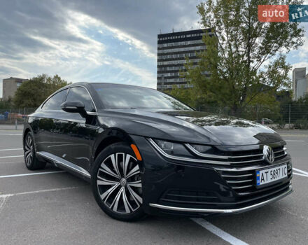 Черный Фольксваген Arteon, объемом двигателя 1.97 л и пробегом 71 тыс. км за 24990 $, фото 1 на Automoto.ua