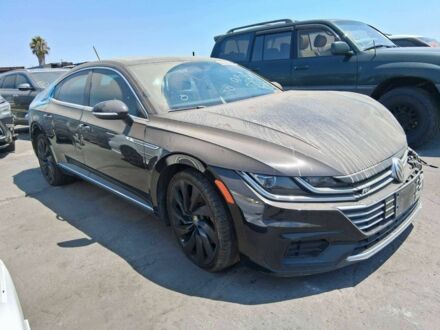 Черный Фольксваген Arteon, объемом двигателя 2 л и пробегом 211 тыс. км за 14900 $, фото 1 на Automoto.ua