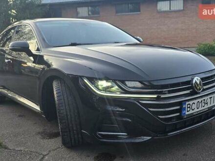 Чорний Фольксваген Arteon, об'ємом двигуна 2 л та пробігом 127 тис. км за 27999 $, фото 1 на Automoto.ua