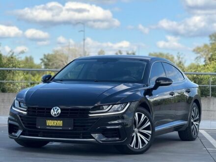 Черный Фольксваген Arteon, объемом двигателя 2 л и пробегом 113 тыс. км за 23650 $, фото 1 на Automoto.ua