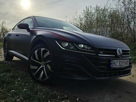 Черный Фольксваген Arteon, объемом двигателя 2 л и пробегом 18 тыс. км за 43999 $, фото 1 на Automoto.ua