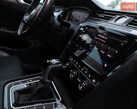 Коричневий Фольксваген Arteon, об'ємом двигуна 1.97 л та пробігом 110 тис. км за 31999 $, фото 102 на Automoto.ua