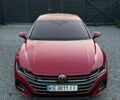 Красный Фольксваген Arteon, объемом двигателя 1.98 л и пробегом 68 тыс. км за 31800 $, фото 1 на Automoto.ua