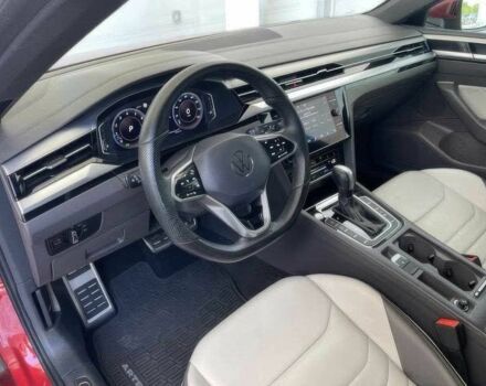 Красный Фольксваген Arteon, объемом двигателя 2 л и пробегом 29 тыс. км за 21500 $, фото 6 на Automoto.ua