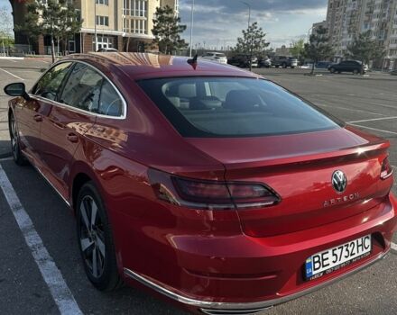 Красный Фольксваген Arteon, объемом двигателя 2 л и пробегом 24 тыс. км за 29999 $, фото 3 на Automoto.ua